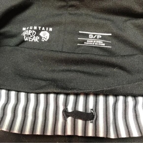 Mountain Hardware Backcountry bundle, small, black leggings - Picture 2 of 7